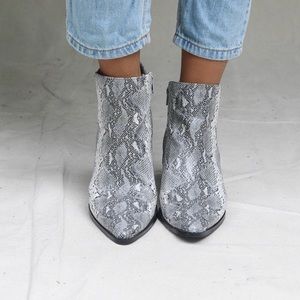 Coconuts by Matisse Astona bootie | Size 8.5